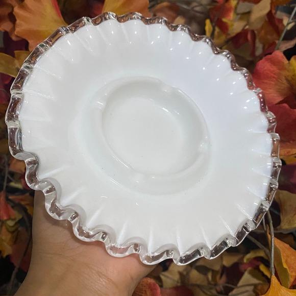 Vintage Fenton Milk Glass Ashtray Ruffled Edge Cigarette Holder Retro white 7" - Picture 1 of 8